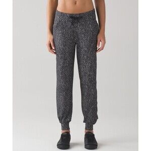 Women's Lululemon Ready To Rulu Pant Running Luon Jacquard Black White Size 4